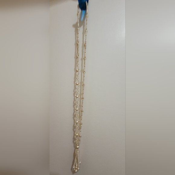 2/$12 Vintage faux pearl woven necklace with tassel - Picture 3 of 4